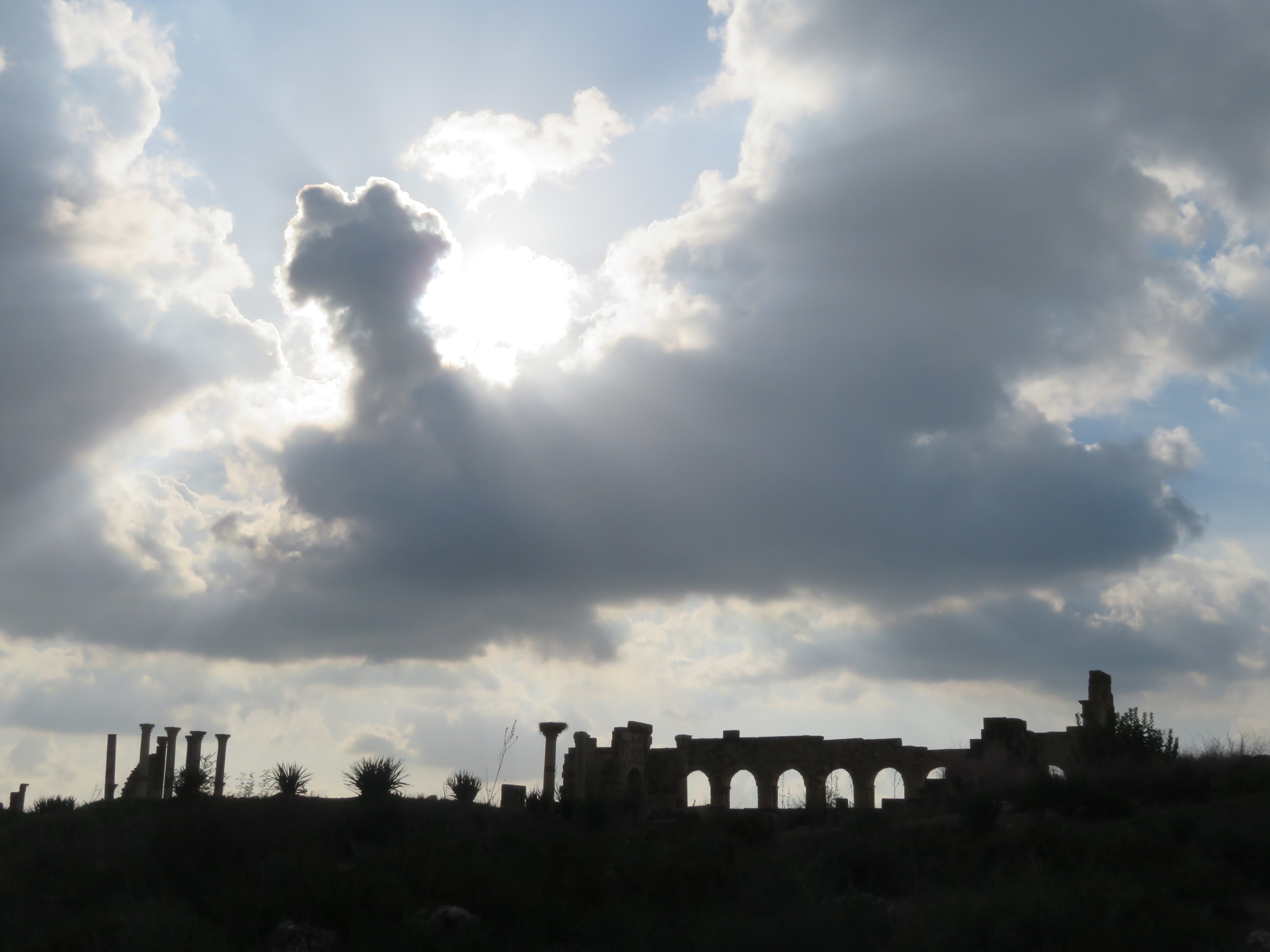 Rabatment and Ruins – Love in the Spaces